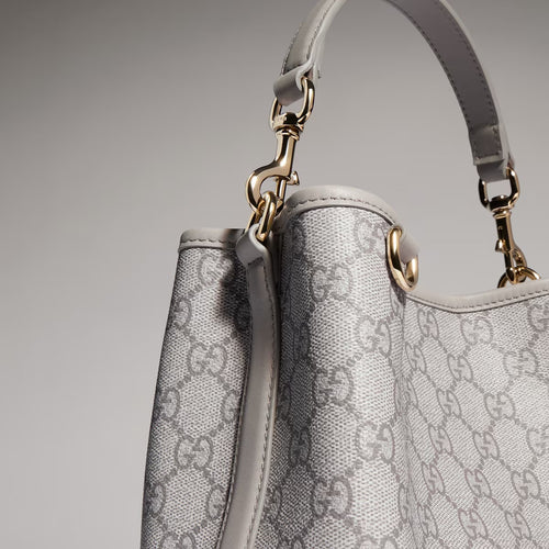 GG Emblem small bucket bag